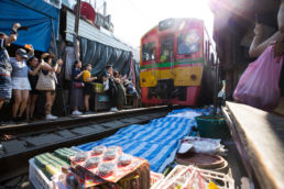 railway-market-mae-klong